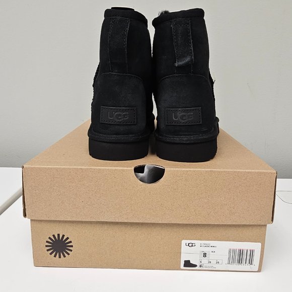 Ugg - Classic Mini II - Picture 3 of 7